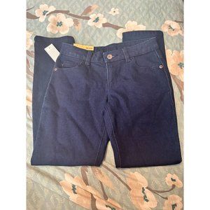 6 FOR $15 NWT size 8 skinny pants